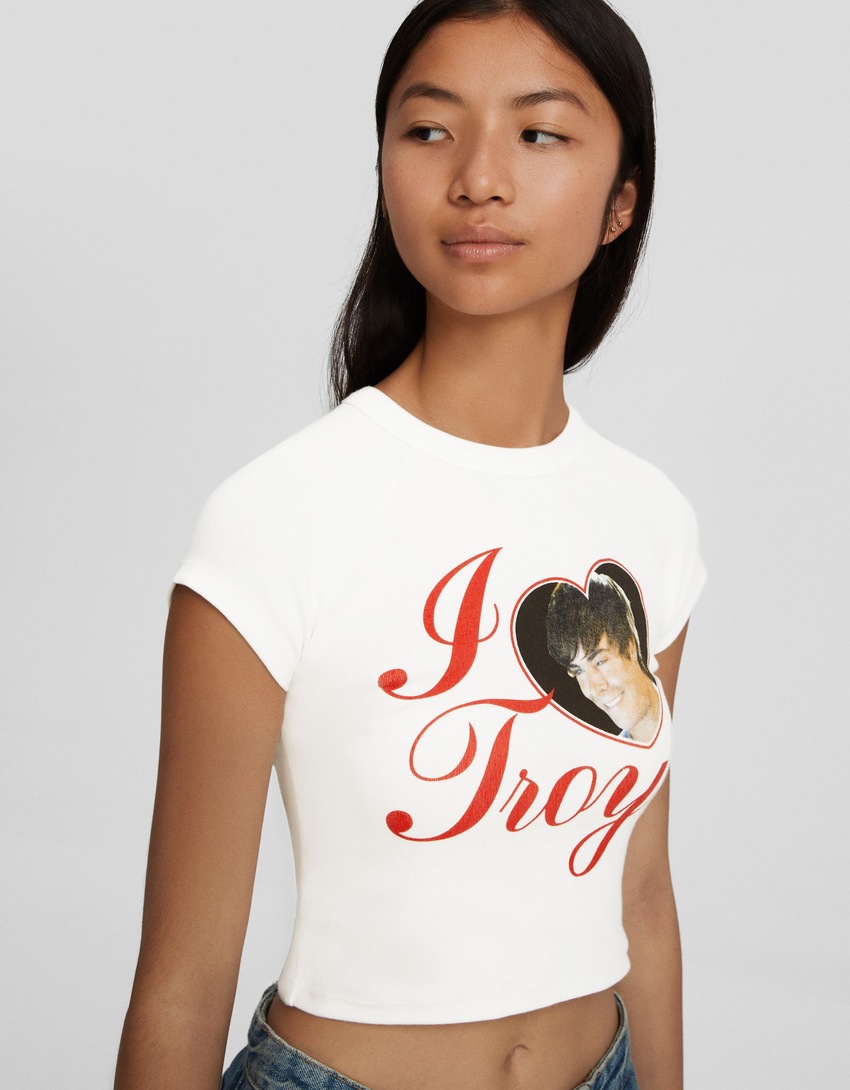 Camiseta de manga curta com estampa de High School Musical