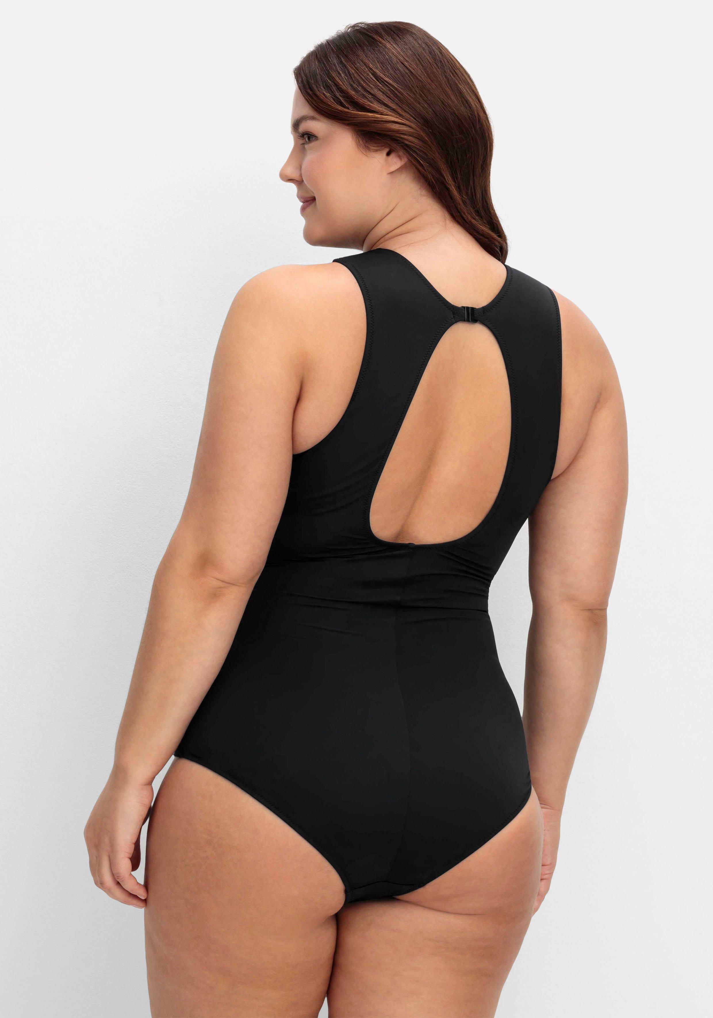 Badeanzug mit Cut-out und tiefem Rückenausschnitt