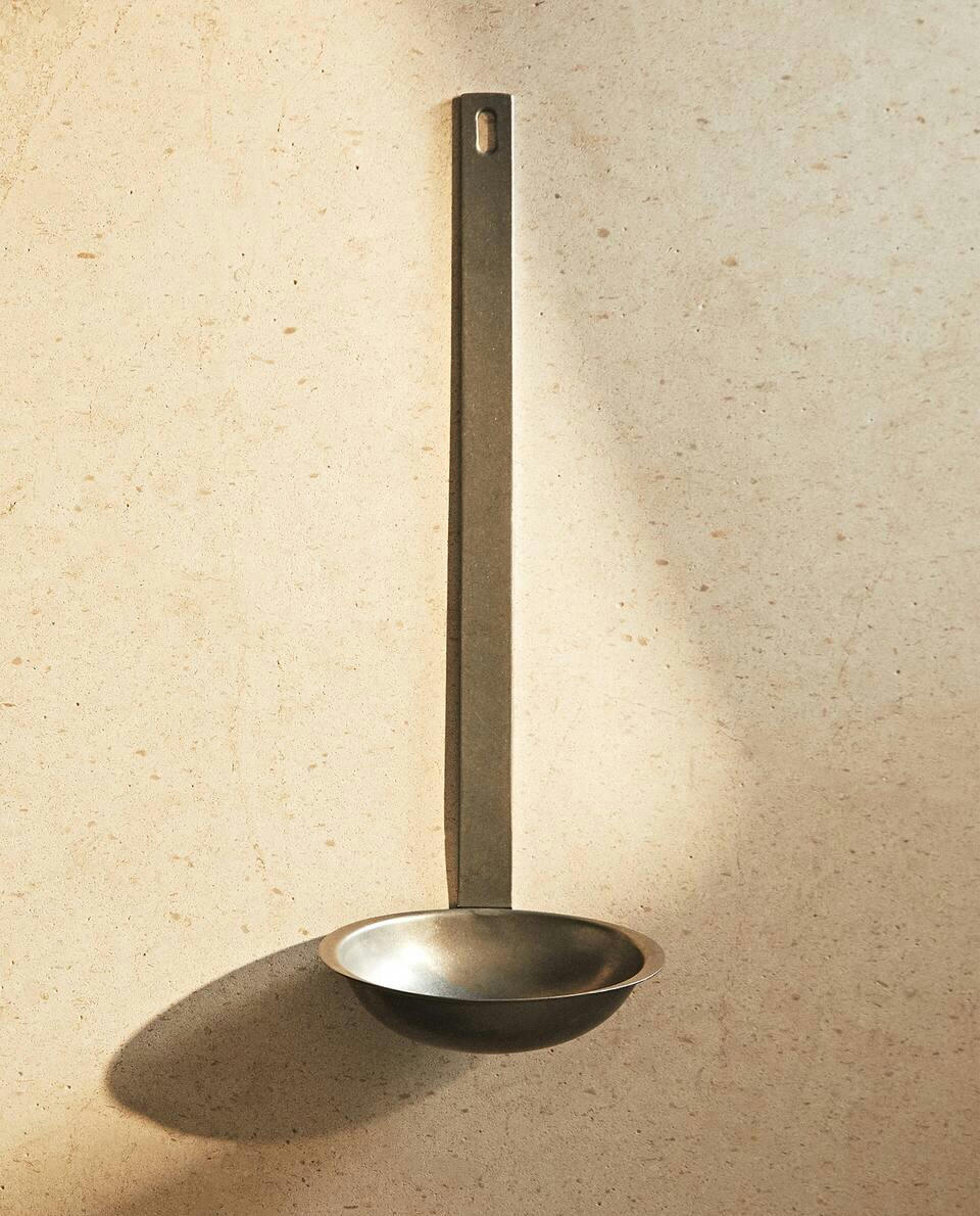 CONCHA DE AÇO LAVADO COM PEDRA