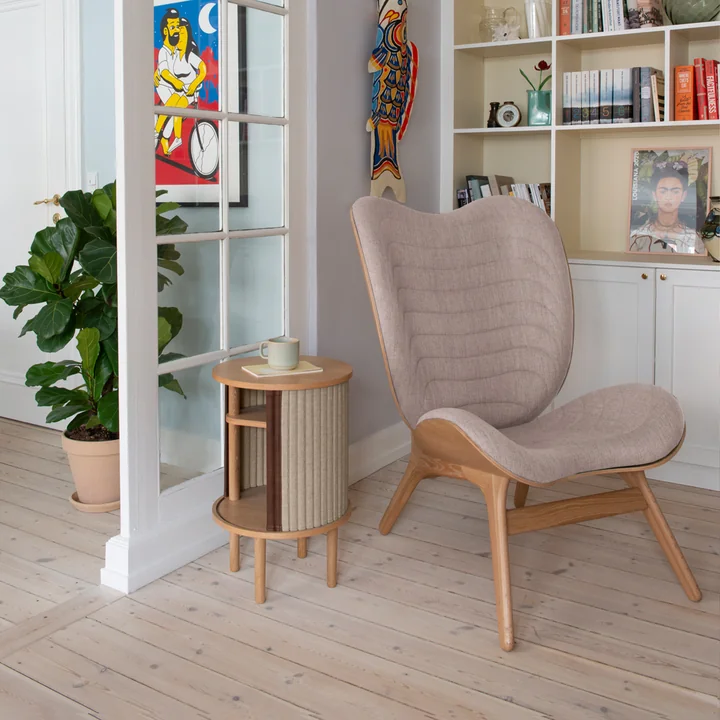 Umage - Audacious Beistelltisch mit USB Anschluss, Ø 38 x H 59.3 cm, Eiche dunkel / shadow