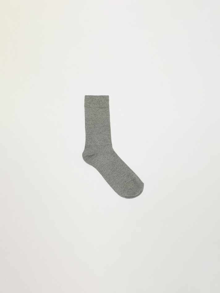 Pacote com 7 pares de meias compridas básicas - cinza