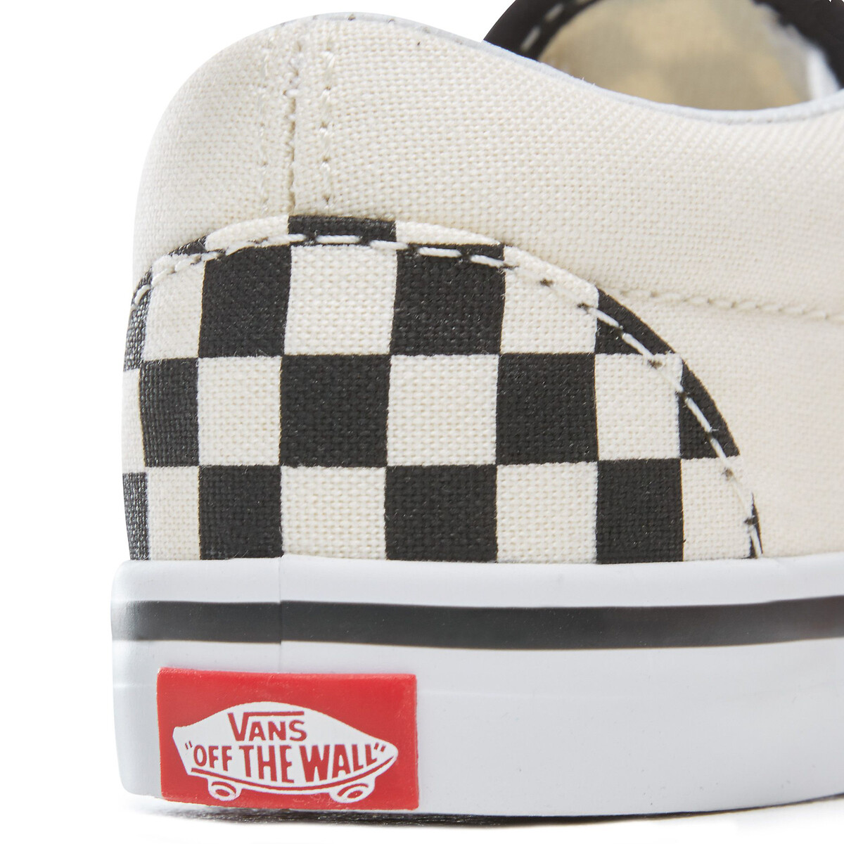 VANS<br>Clássico Slip-on