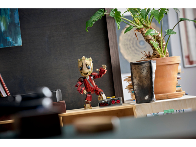 LEGO Groot in Ravager jumpsuit (76341)