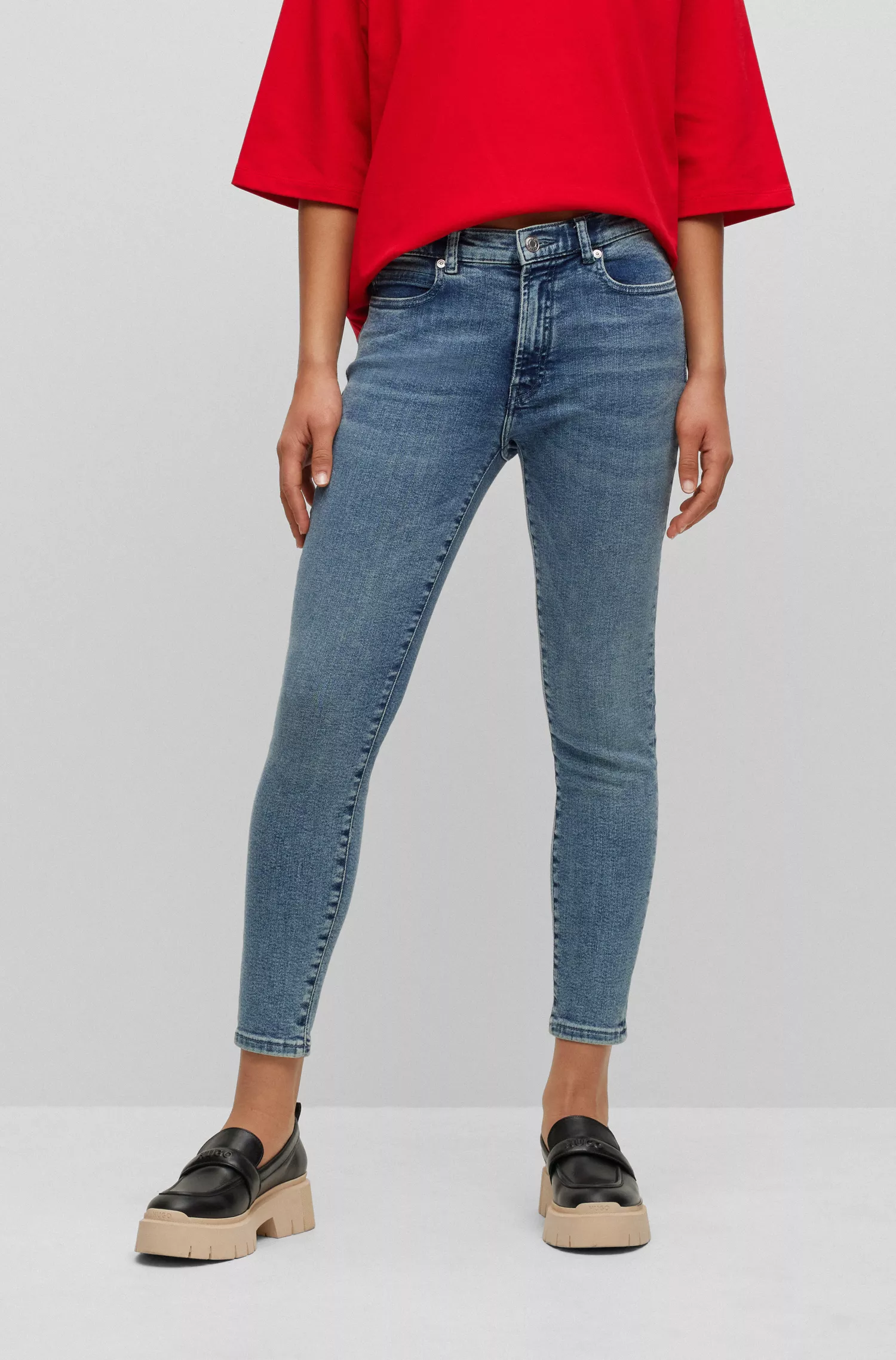 Calça jeans skinny vermelha HUGO em denim stretch azul-verão