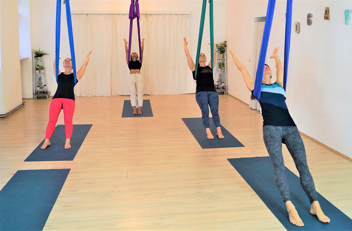 Aerial Yoga Privatstunde in Wien