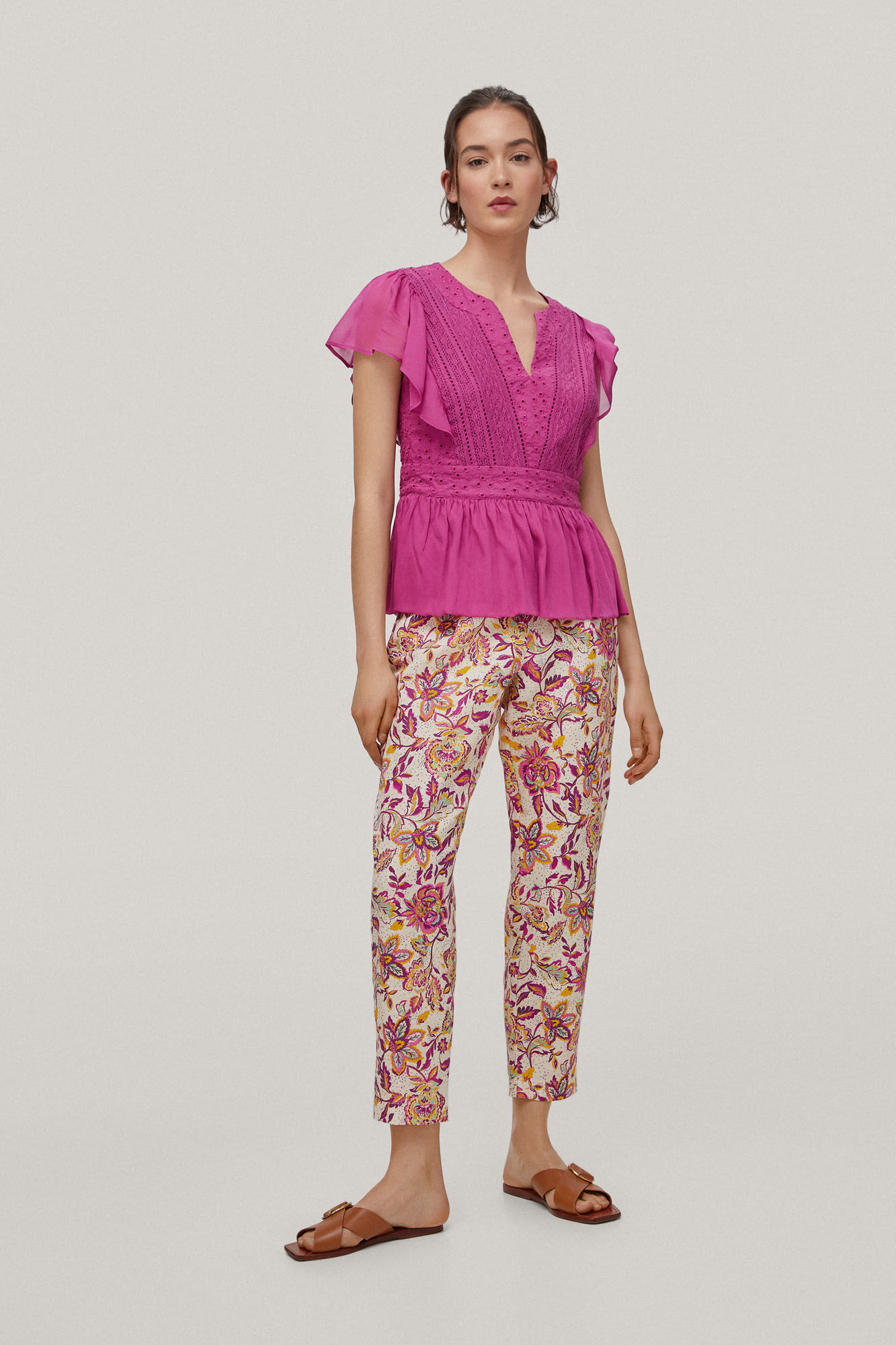 Blusa romântica bordada - Rosa