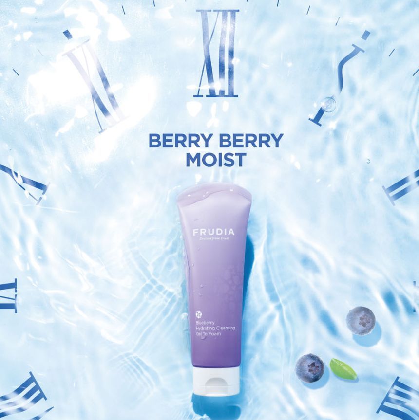 FRUDIA - Hydraterende reinigingsgel met bosbessen om te schuimen