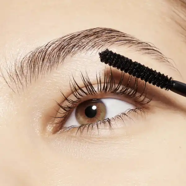 Curl Freeze Lash Styling Gel 010 Milky Black Tint