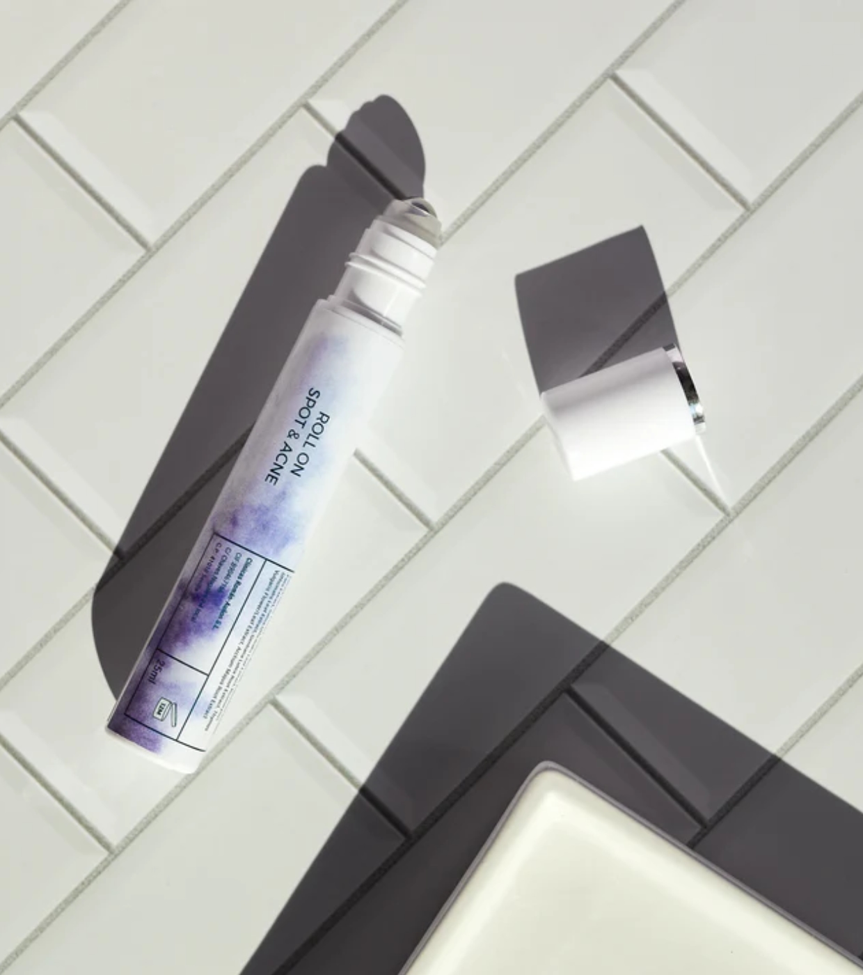 CR Cosmetics - *Refine* - Roll on Spot & Acne