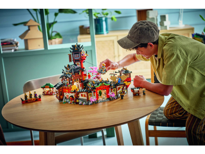 LEGO 15-jarig jubileum: De oude stad (71861)