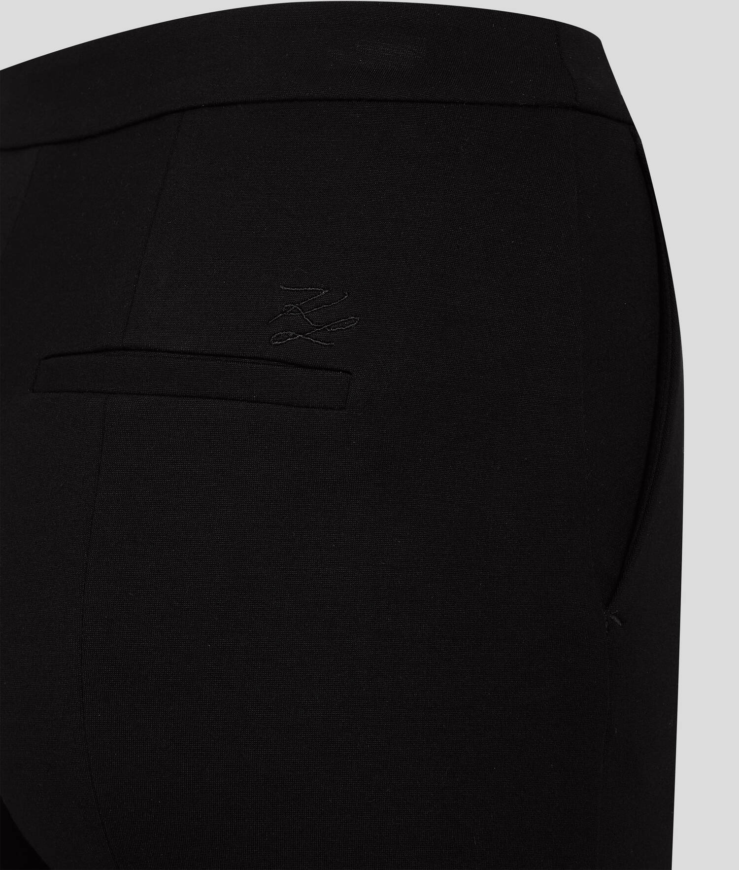 PANTALON AJUSTÉ EN PUNTO