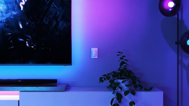 Nanoleaf Essentials Sense+ smart trådløs lyskontakt N4400C02-1BUT