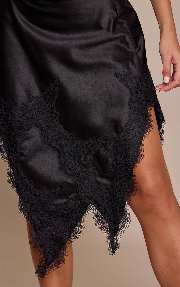 Noir Jupe Asymétrique À Ourlet Mouchoir En Satin Et Dentelle