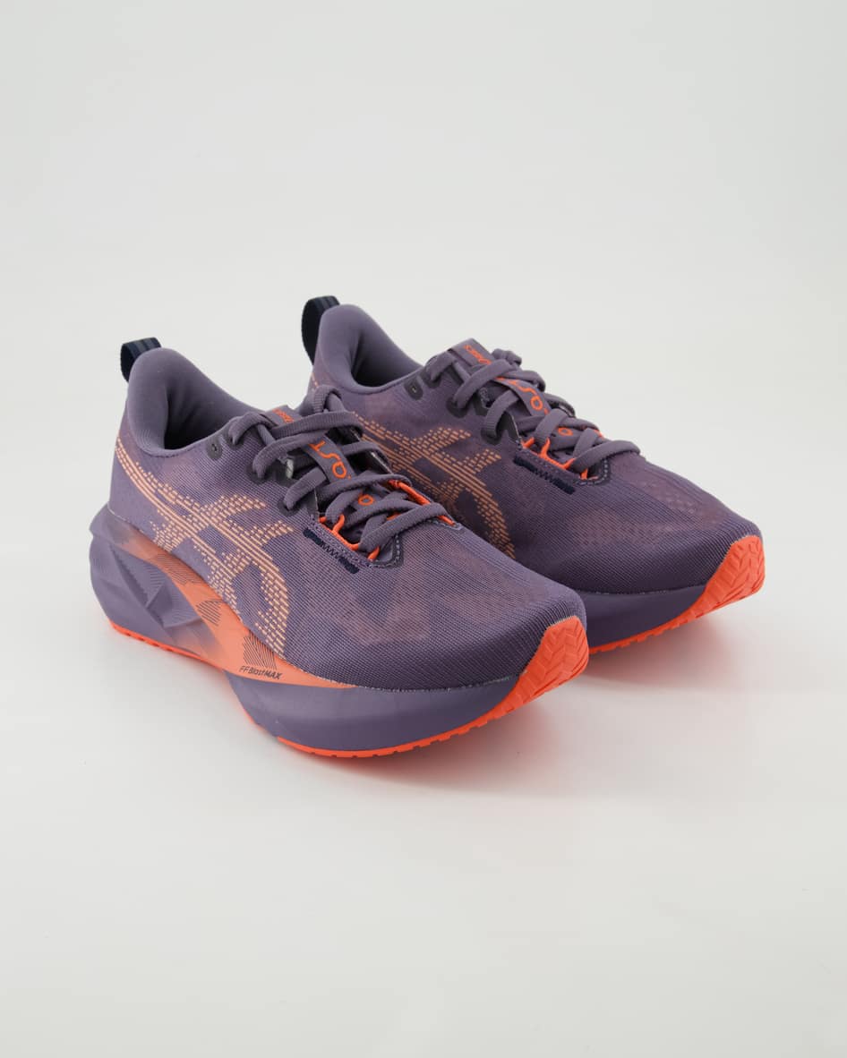Asics Novablast 5 Sportschuhe in Lila