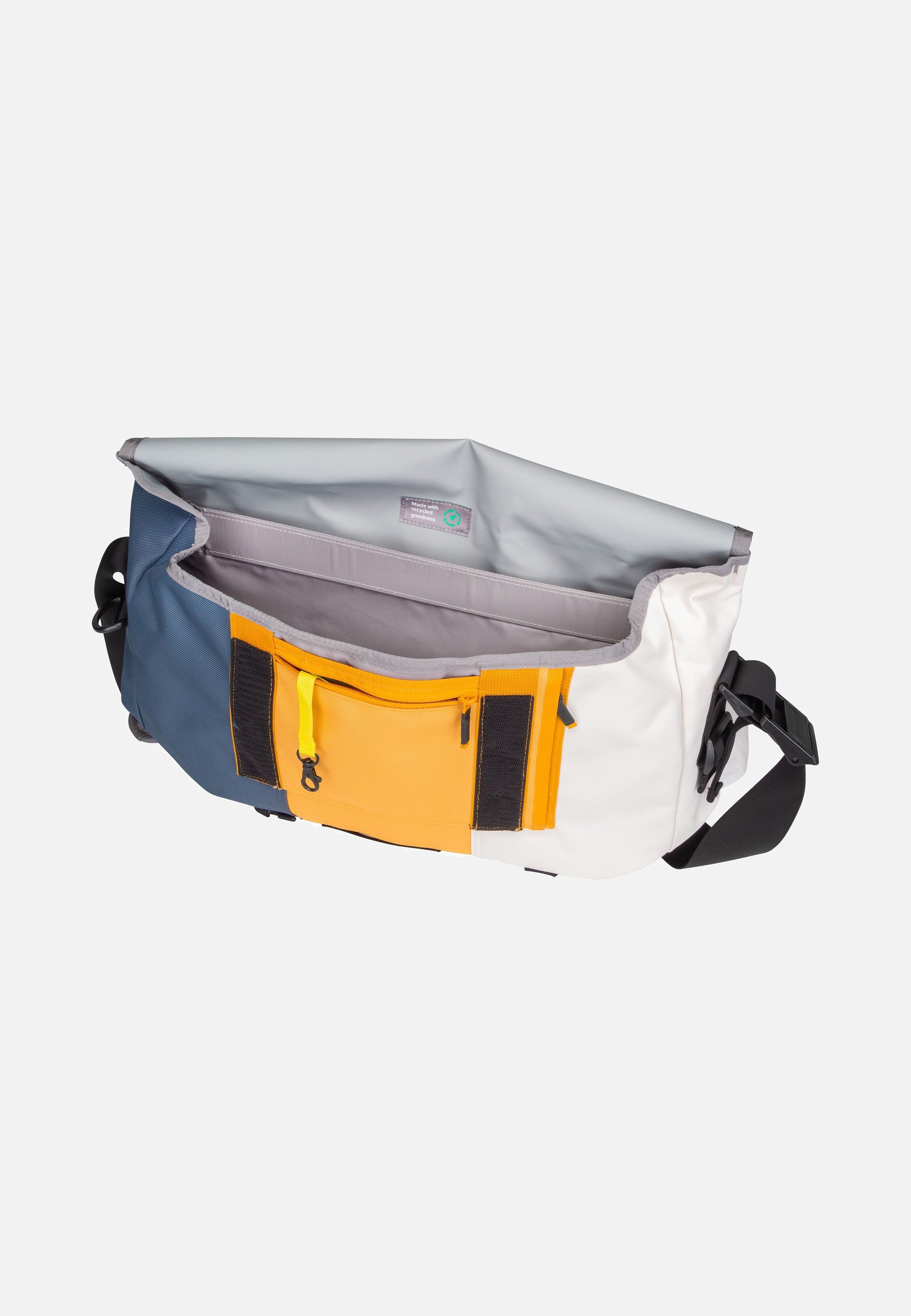 Classic M Golden Bag - Messenger Bag
