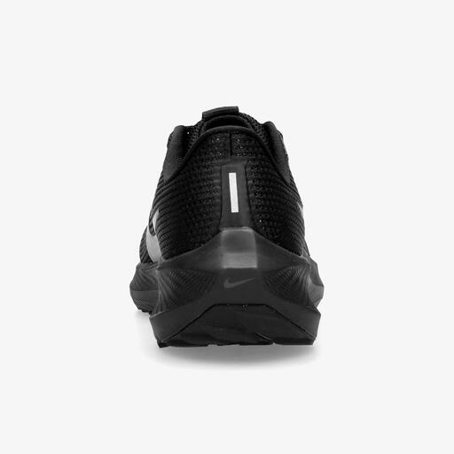 Nike Pegasus 40