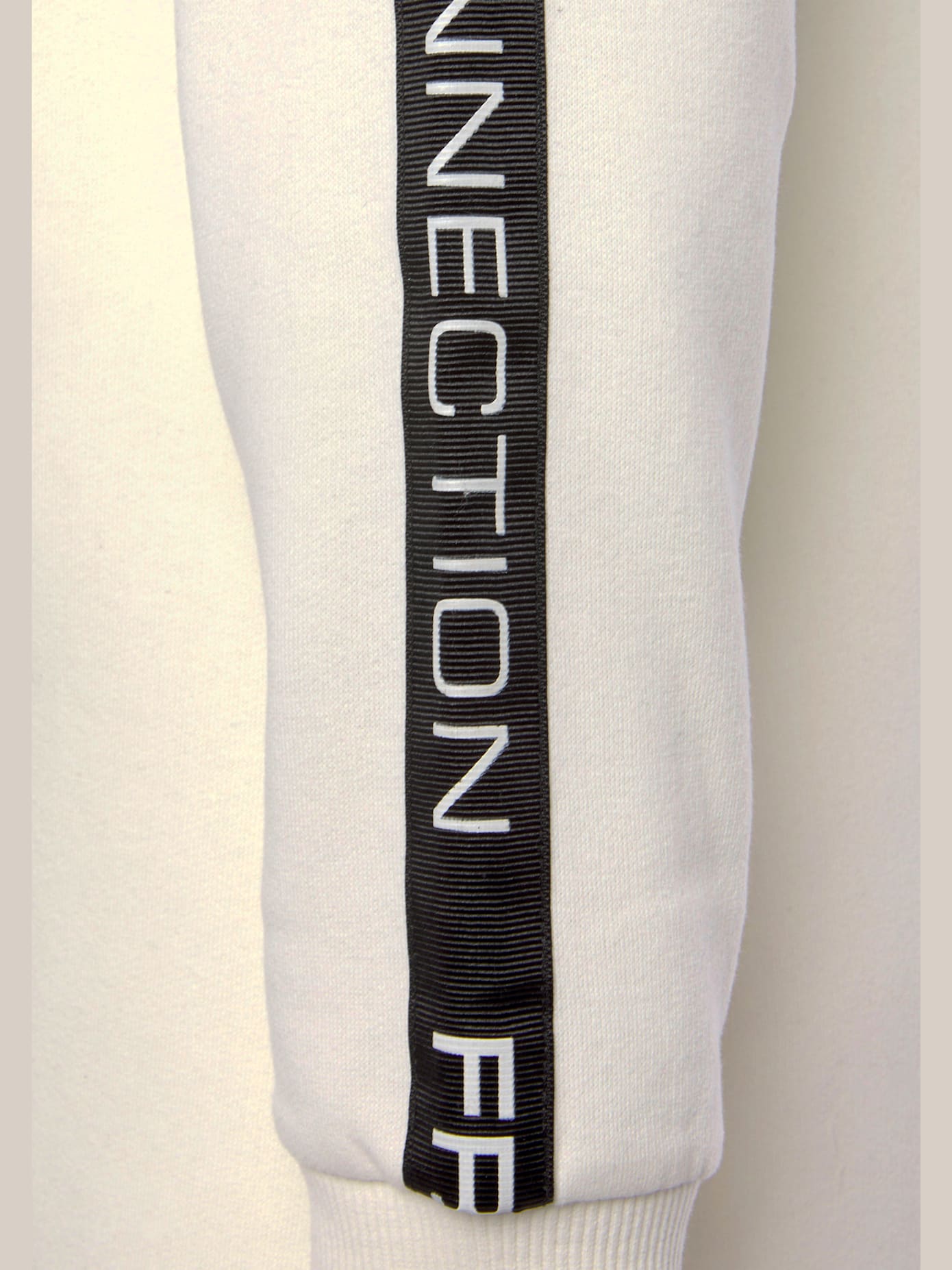 Robe en matière sweat robe sweat à la coupe évasée