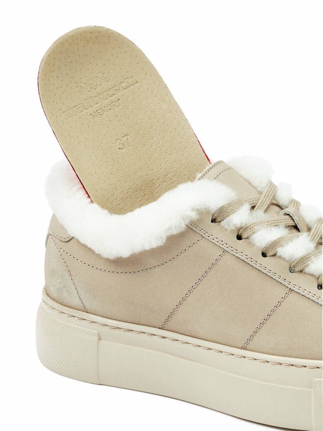 Lammfell City-Sneaker