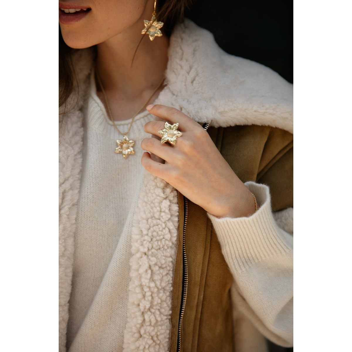 maxi bague fleur plaqué argent - HESPÉRIS
