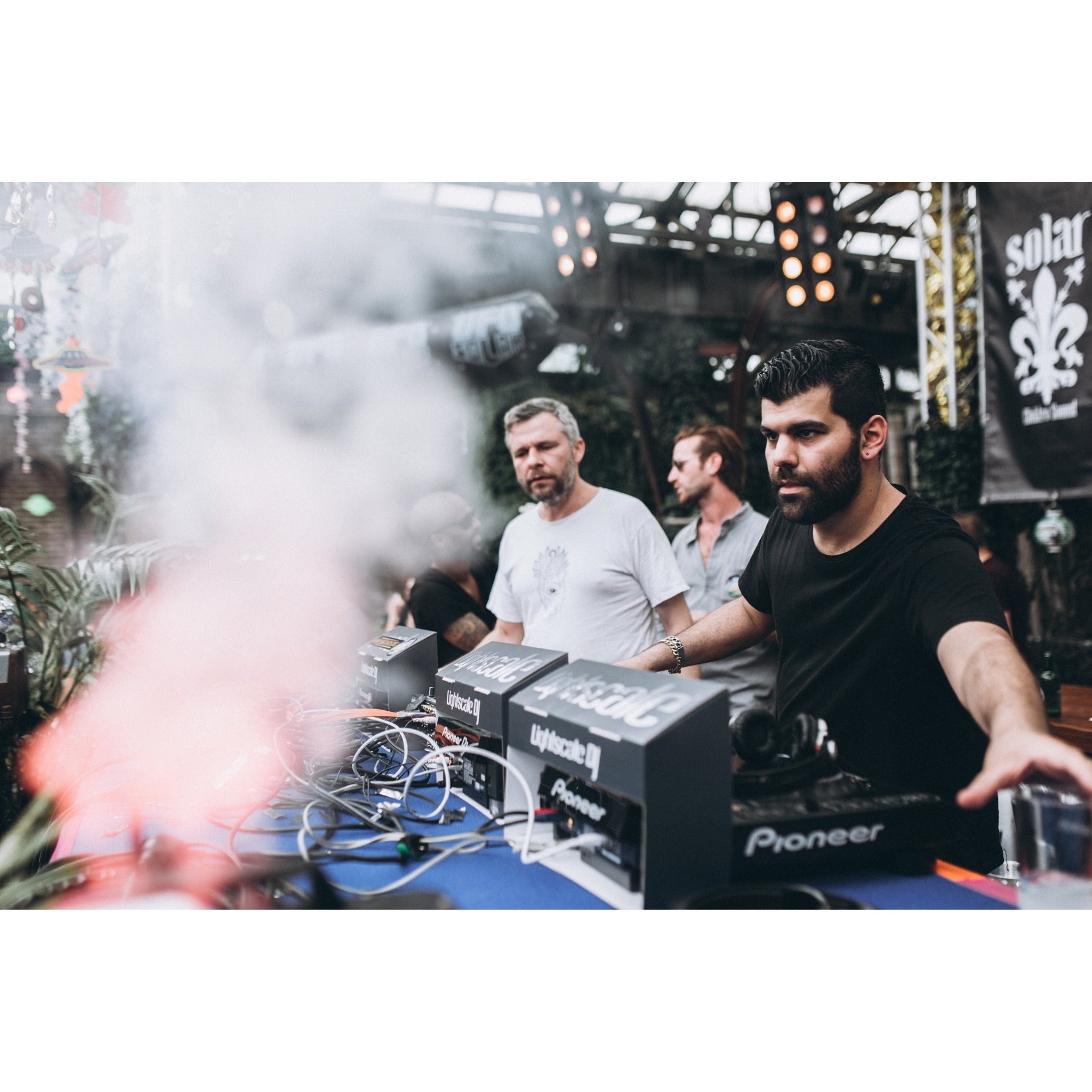 Lightscale DJ Sun Shade zonnescherm voor Pioneer CDJ-spelers