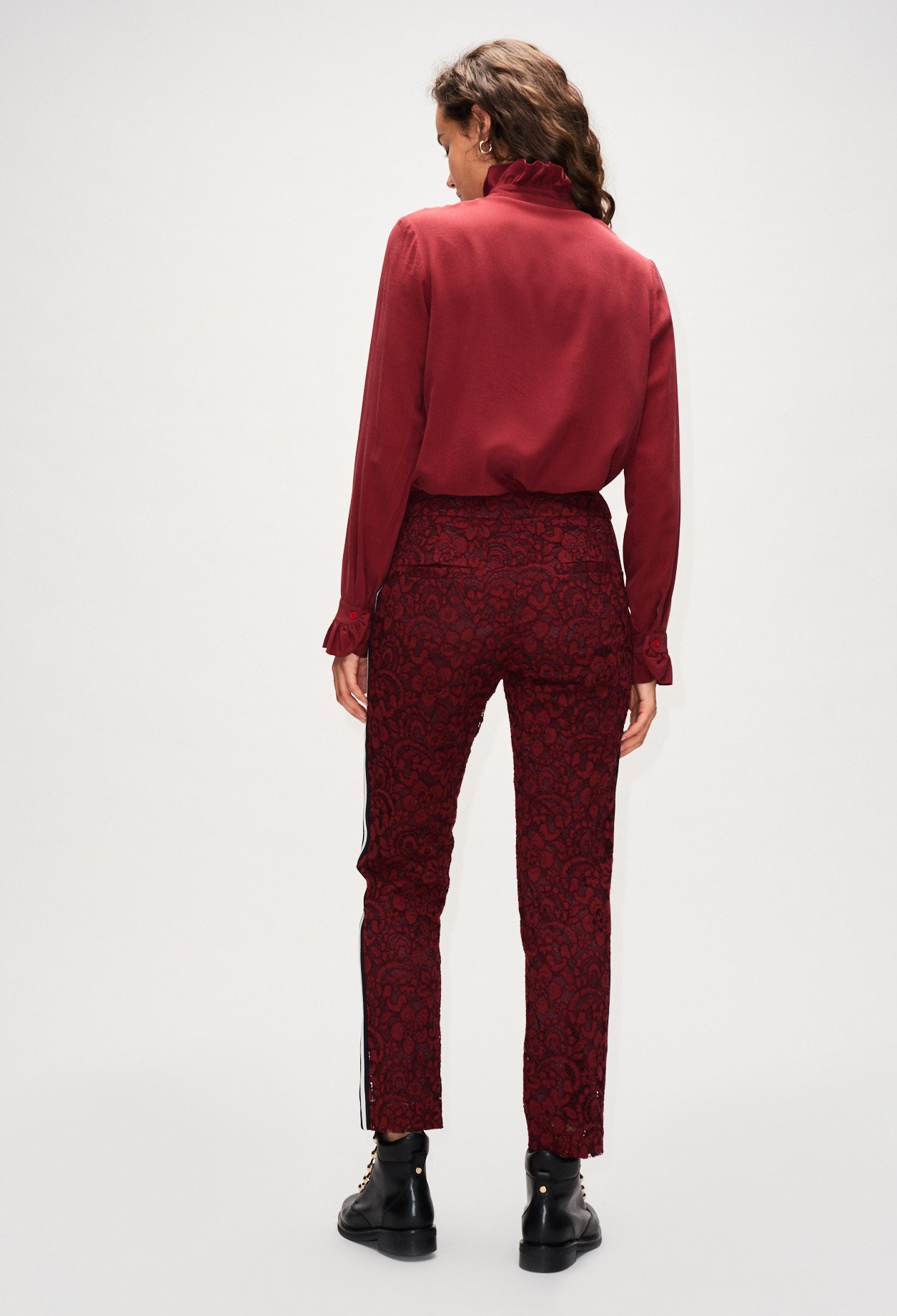 Pantalon dentelle