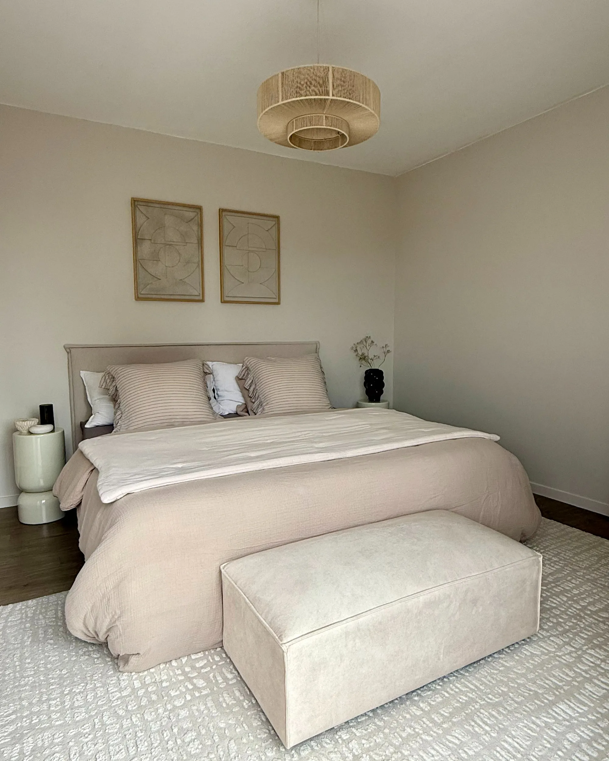 Ottomaan HELLNAR Fluweel Lichtbeige