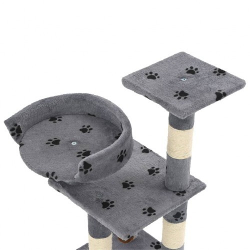 Arranhador para gatos com sisal e estampa de patas cinzentas.