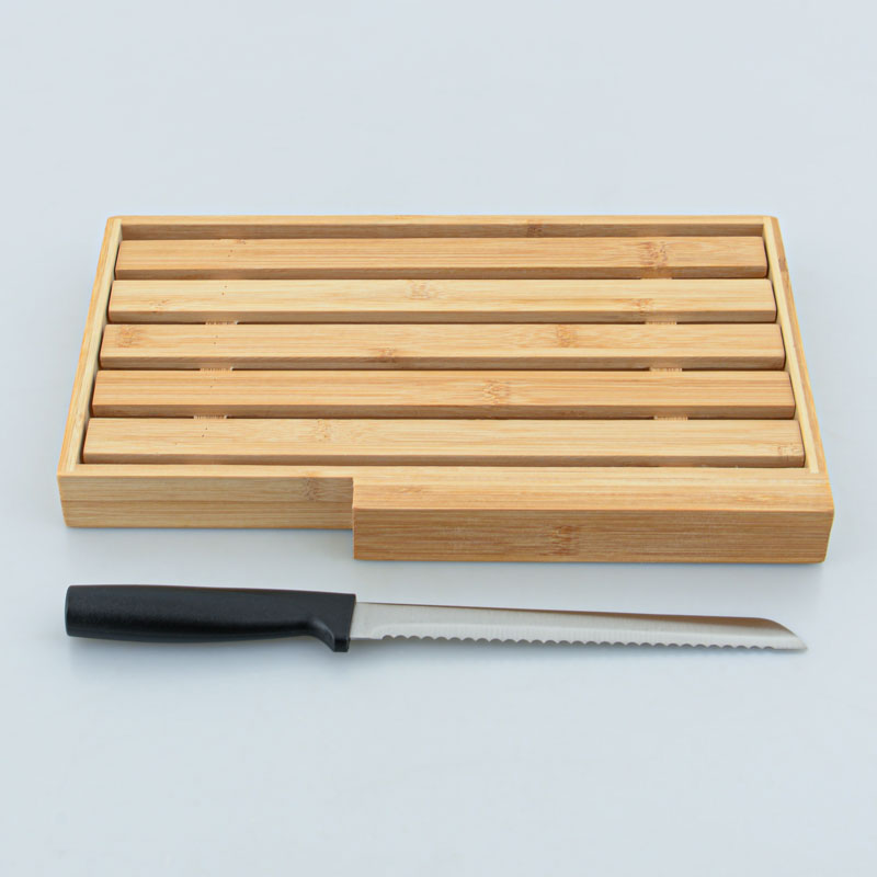 Planche à pain avec couteau