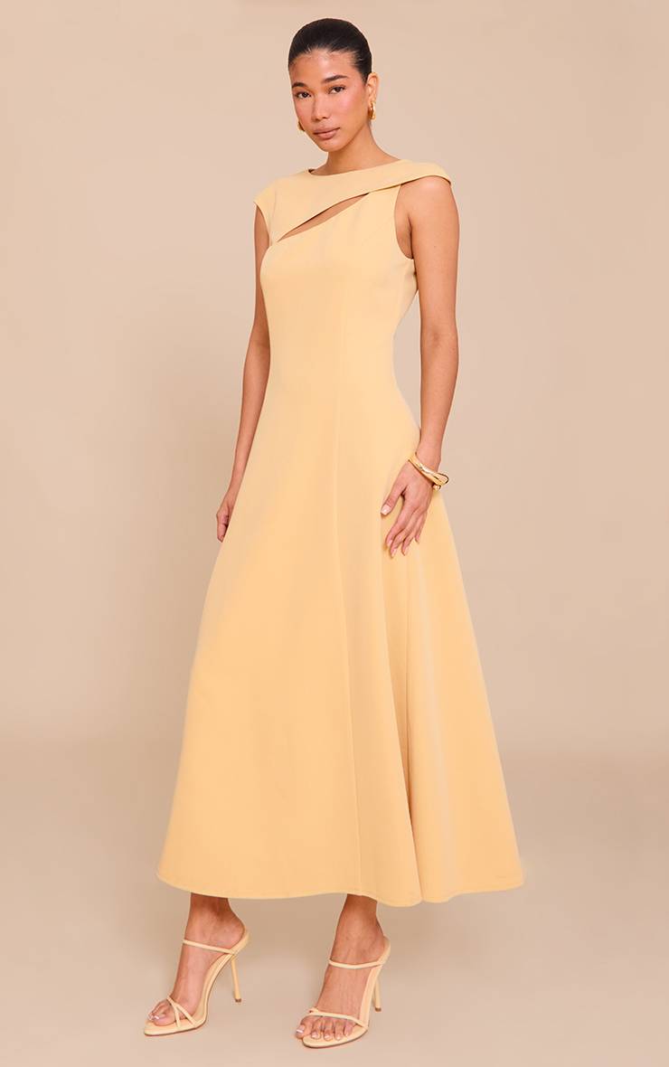 Butter Yellow Robe Longue Asymétrique À Découpes