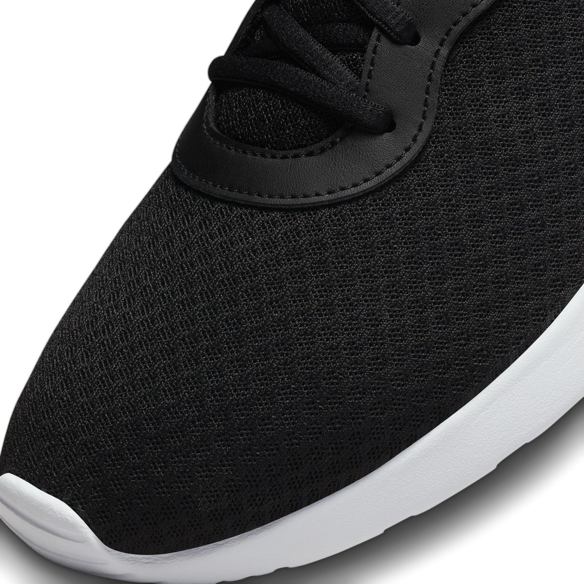 NIKE-Tanjunease-m-Baskets - Talon plat - Noir/Blanc
