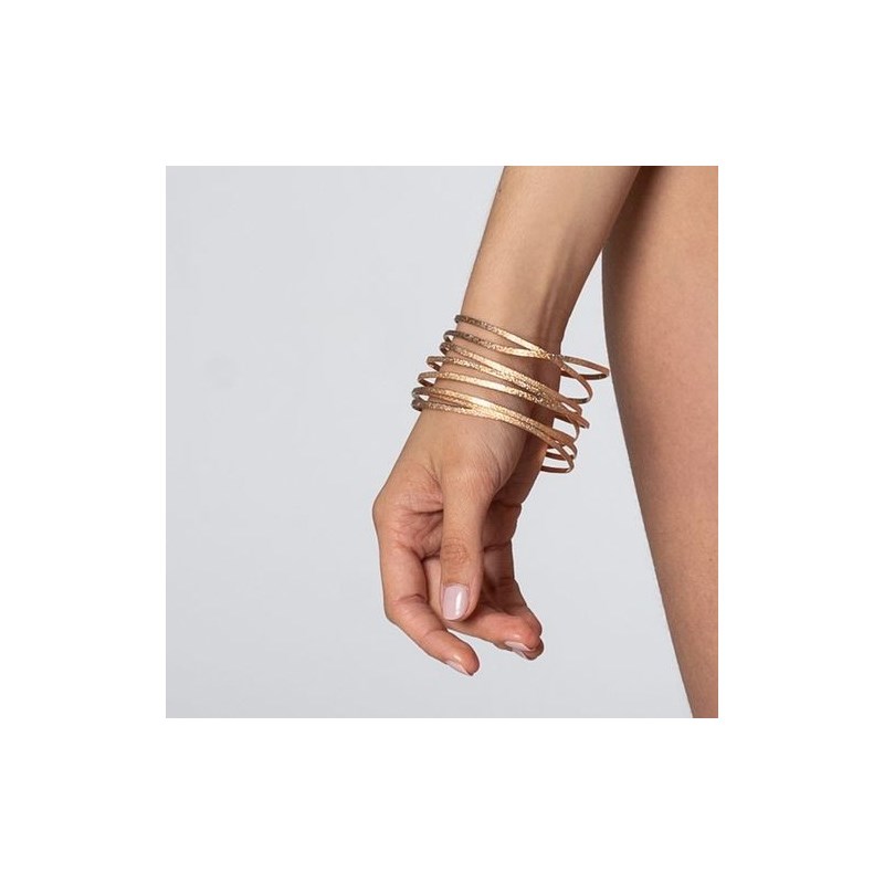 Bracelet rigide en plaqué argent métallique fait main avec 8 rangées de fil martelé - Bijou de créateur