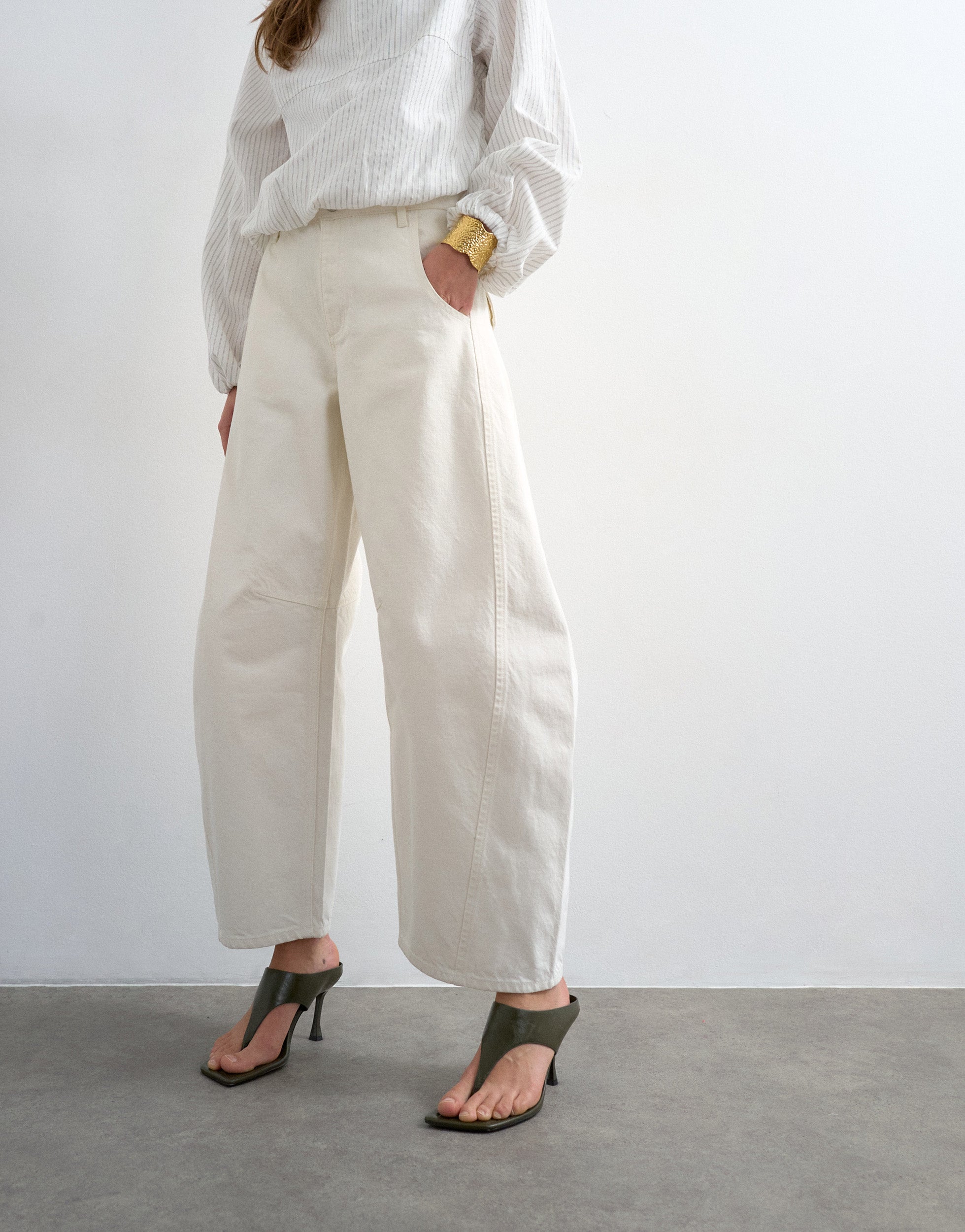 TSTILDA Mid rise Barrel fit Jeans