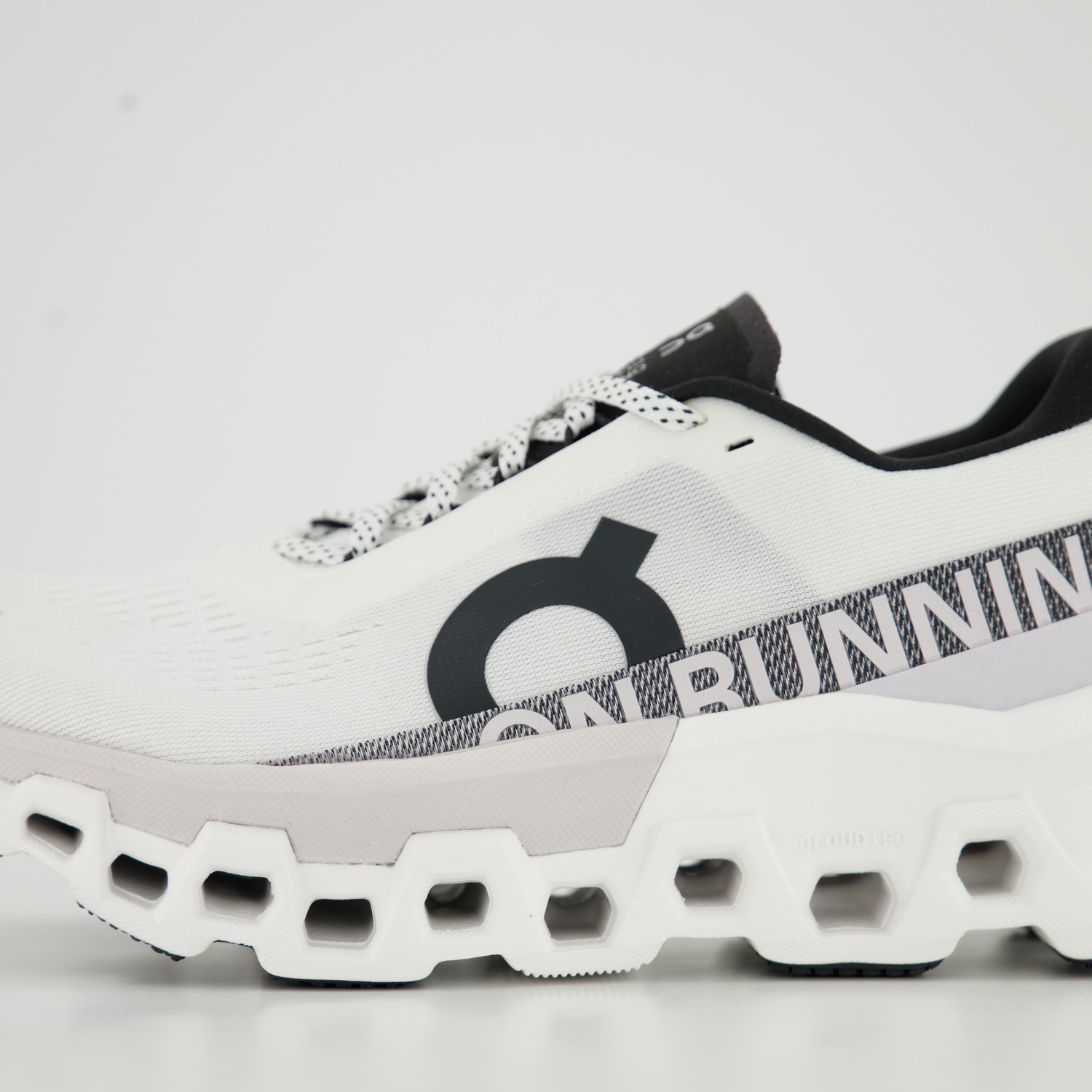 ON CLOUDMONSTER 2