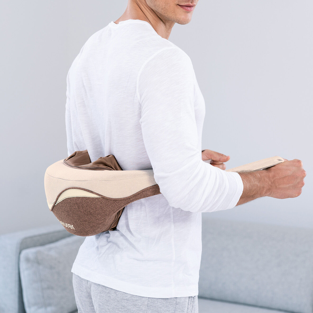 Beurer Appareil de massage 4D pour la nuque beige