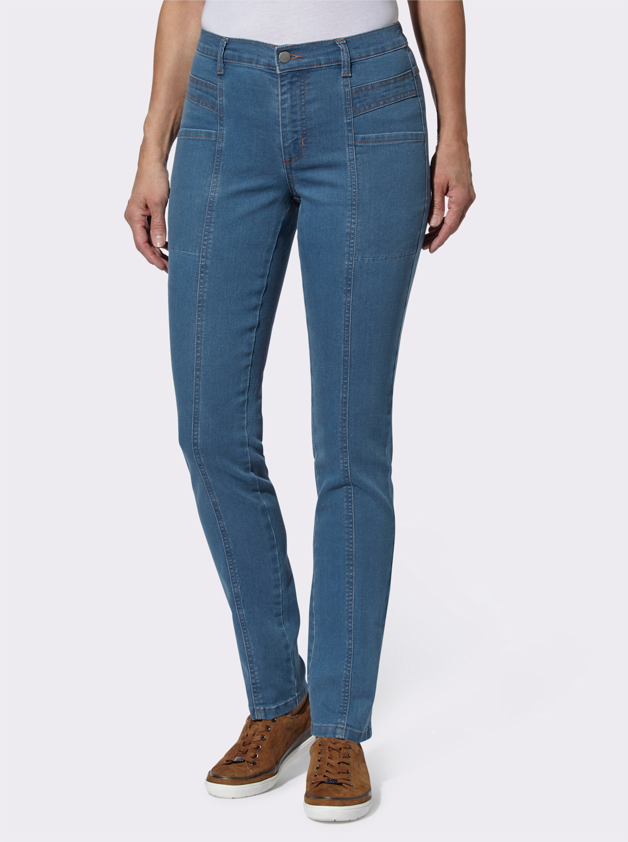 Jeans mit optisch streckenden Nähten