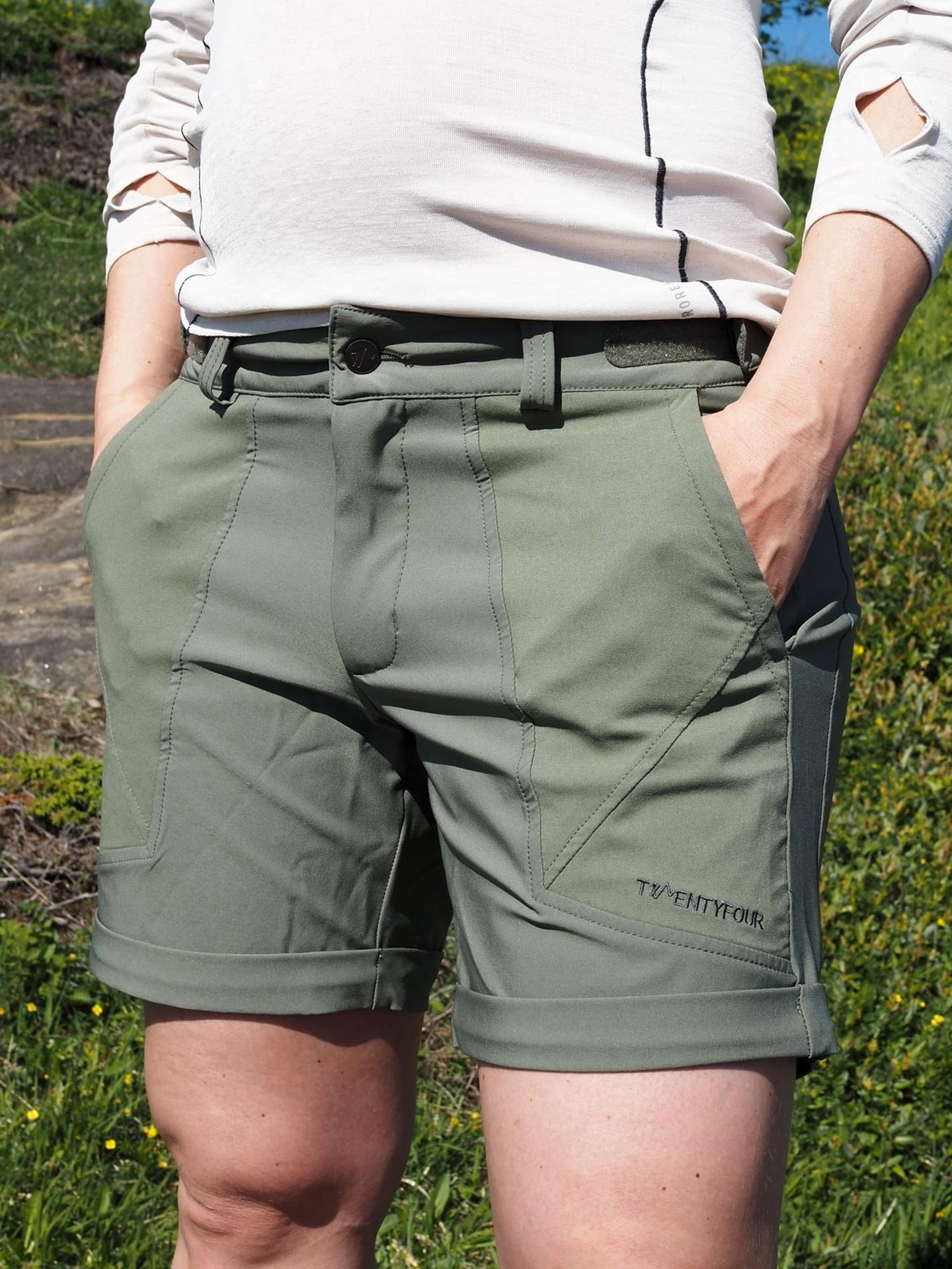1222 Light Softshell Shorts