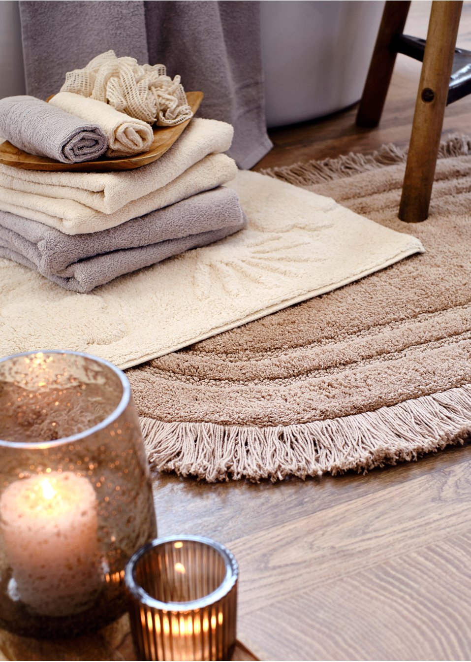 Tapis de salle de bain ovale avec franges