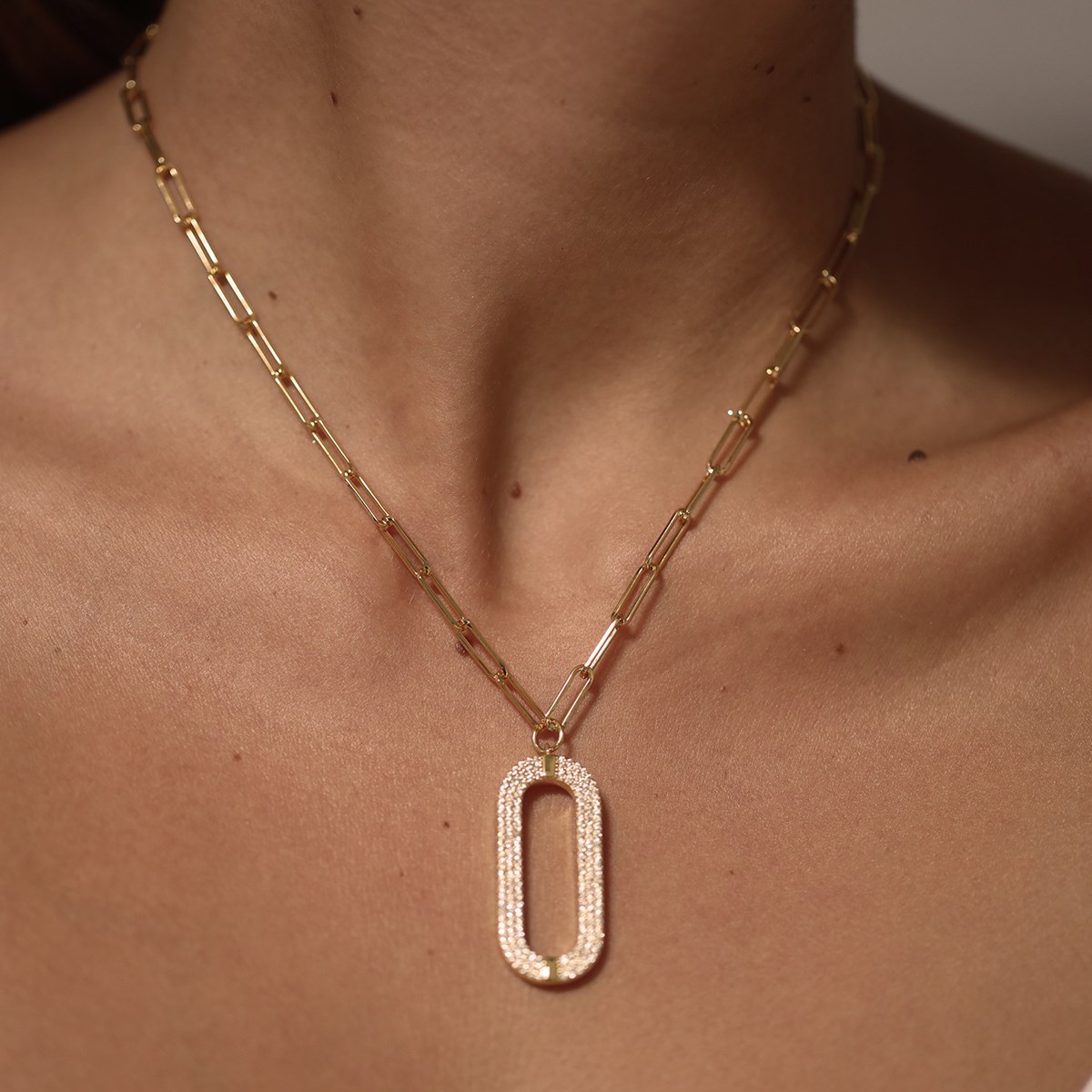 Collier Argent Doré Ovale Sertie De Zirconiums Blanc