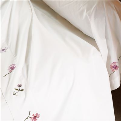 Linge de lit percale brodée fleurs et papillons - BECQUET CRÉATION