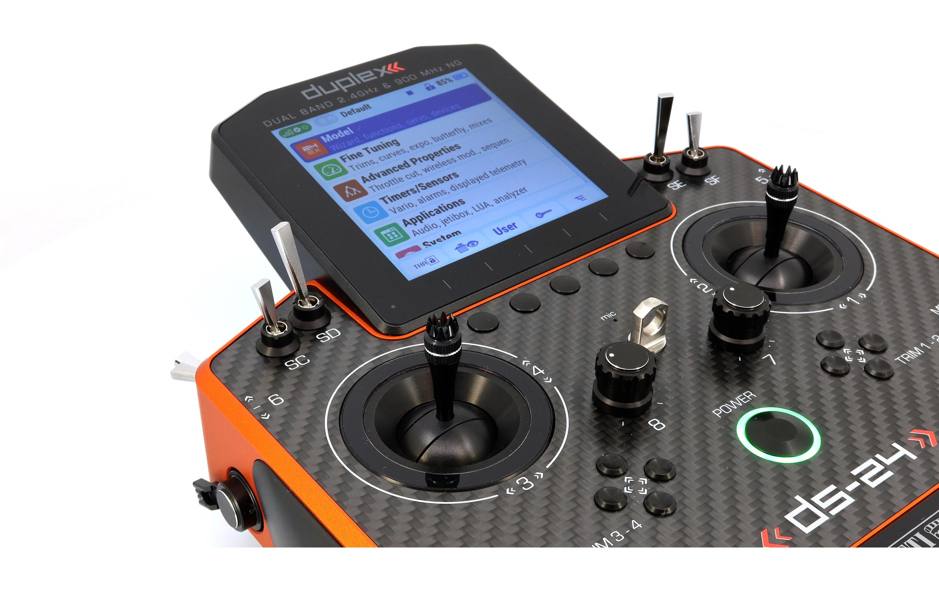 Fernsteuerung DS-24II Carbon Line Orange 24 Kanal, Duplex EX<br>Professioneller 24-Kanal-Sender mit Geber auf Rückseite und Carbon-Frontplatte