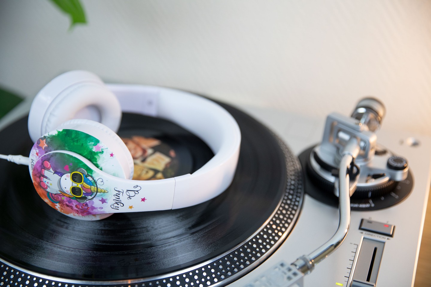 Konix Unik Wired Universal Headset Be Funky