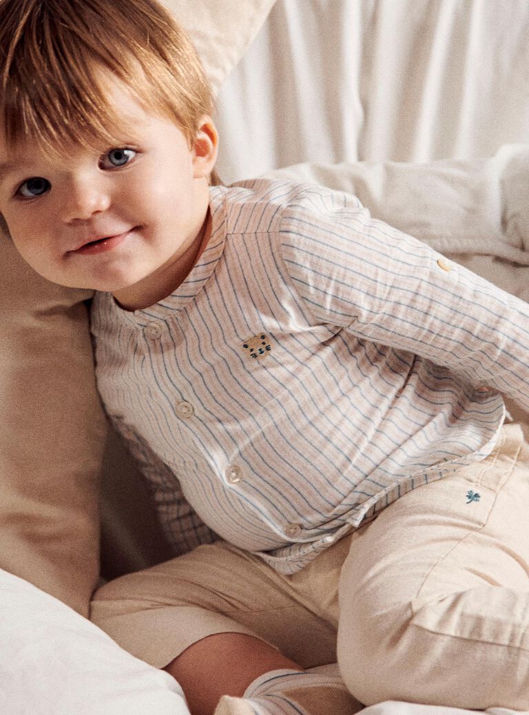 Chemise à rayures beige et bleu