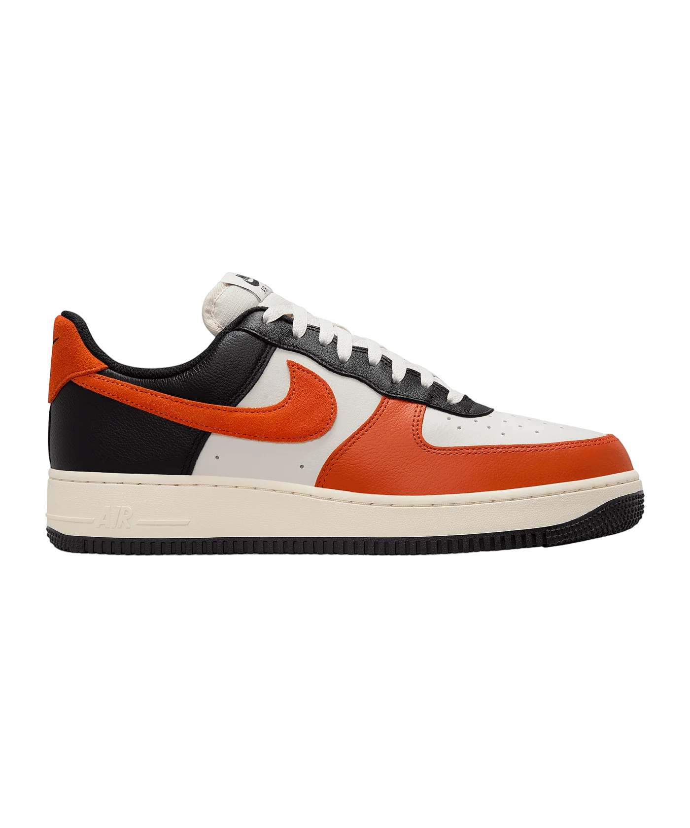 Nike Air Force 1 '07 LV8 Sneaker Schwarz F010