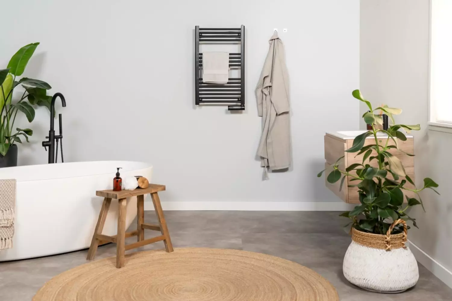 EUROM Sani Towel 750 Badkamerkachel - 750W - zwart