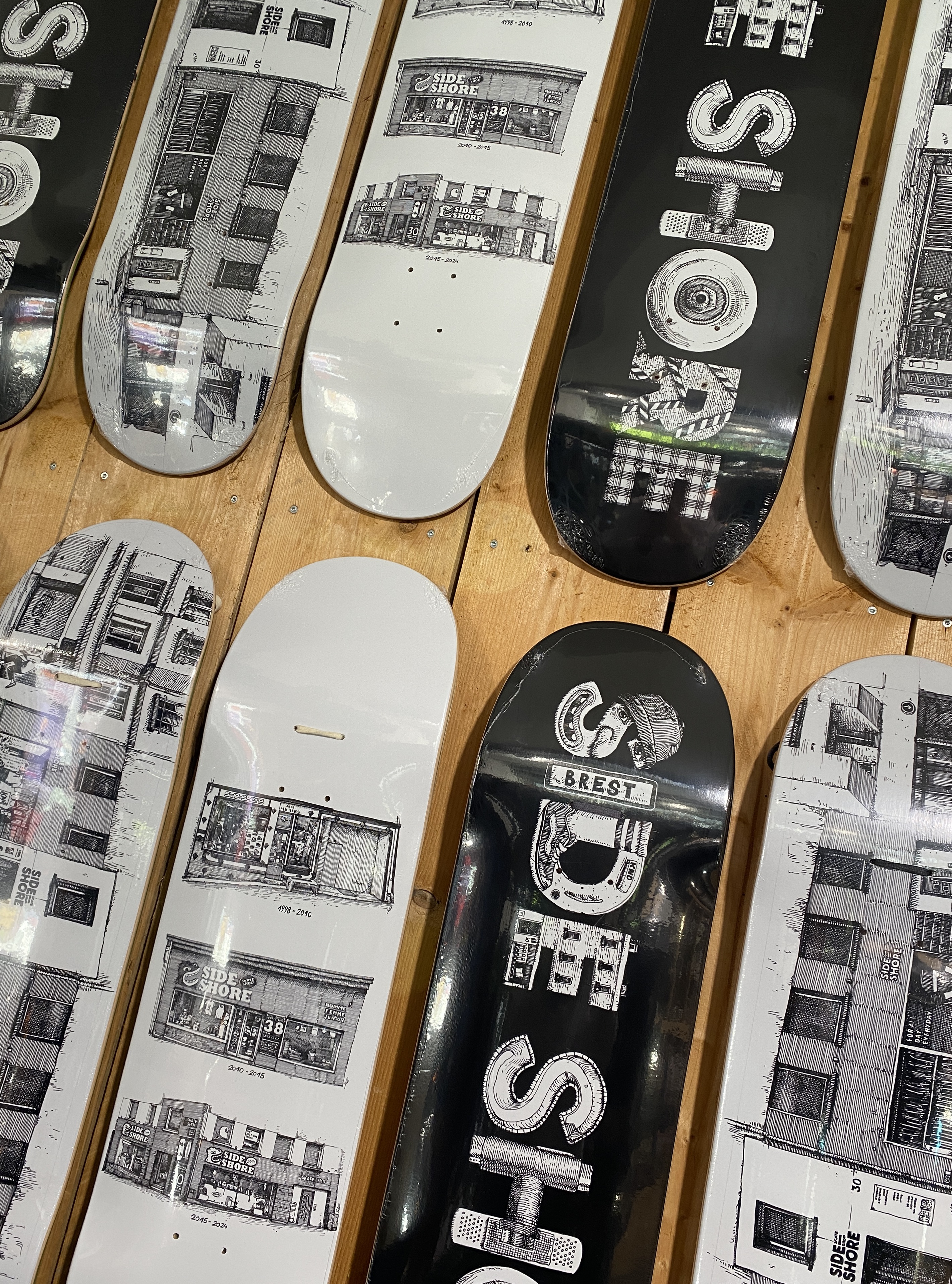 Side Shore LOGO Deck by Ivan Lemiègre 7.5