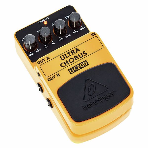 Behringer UC 200