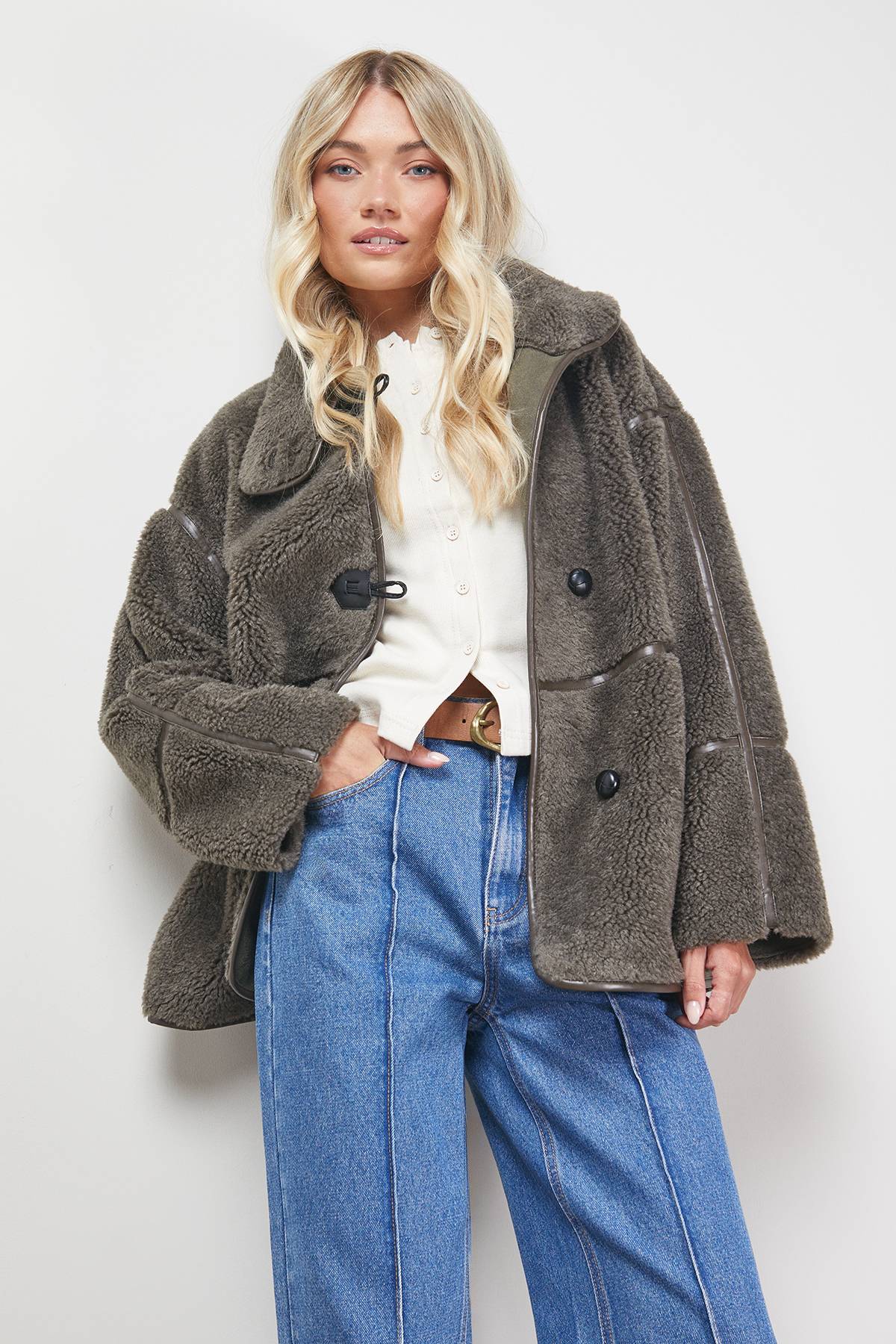 Oasis Manteau en Peau Lainée à Col Montant