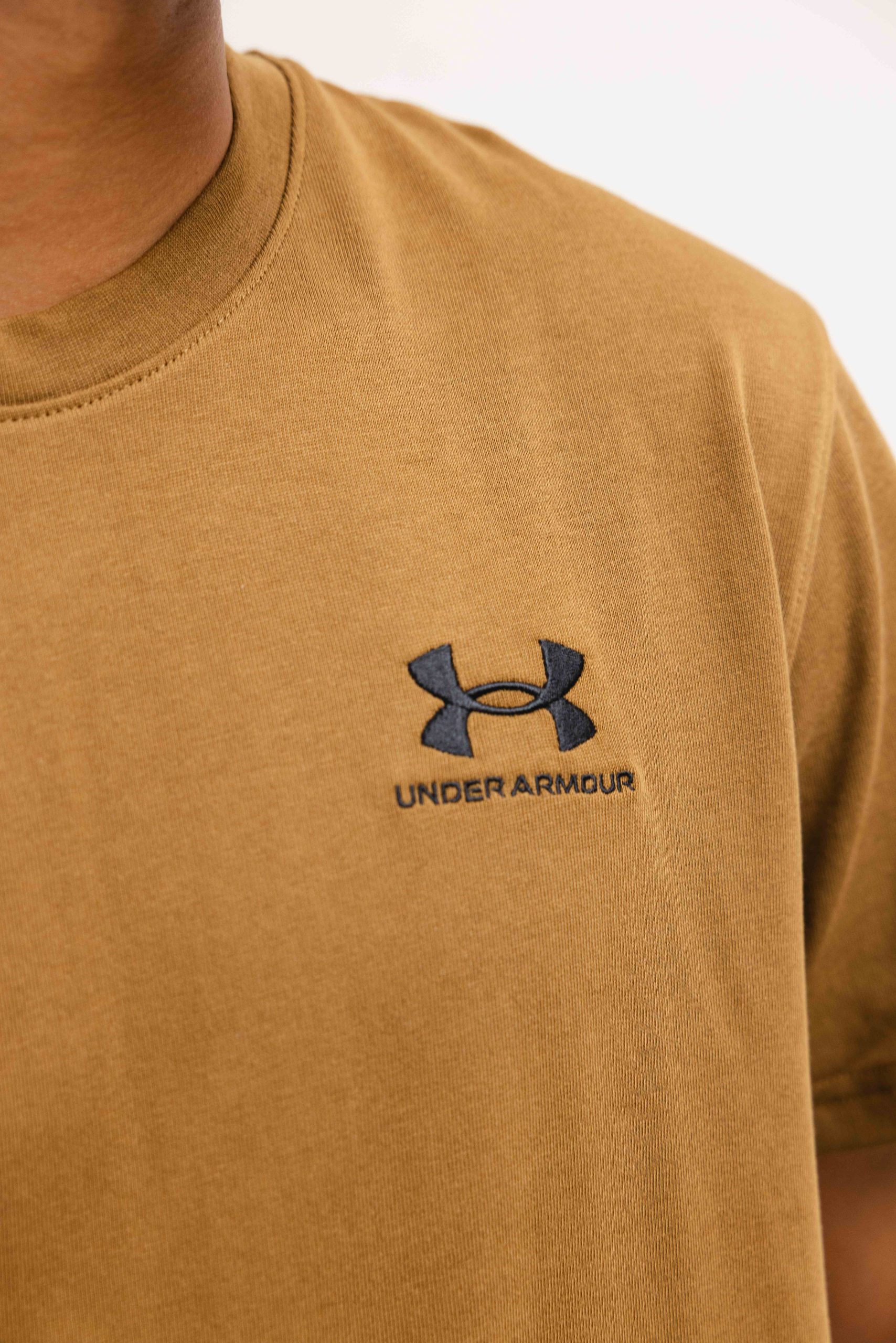 Under Armour Embroidered Heavyweight T-Shirt Heren Bruin