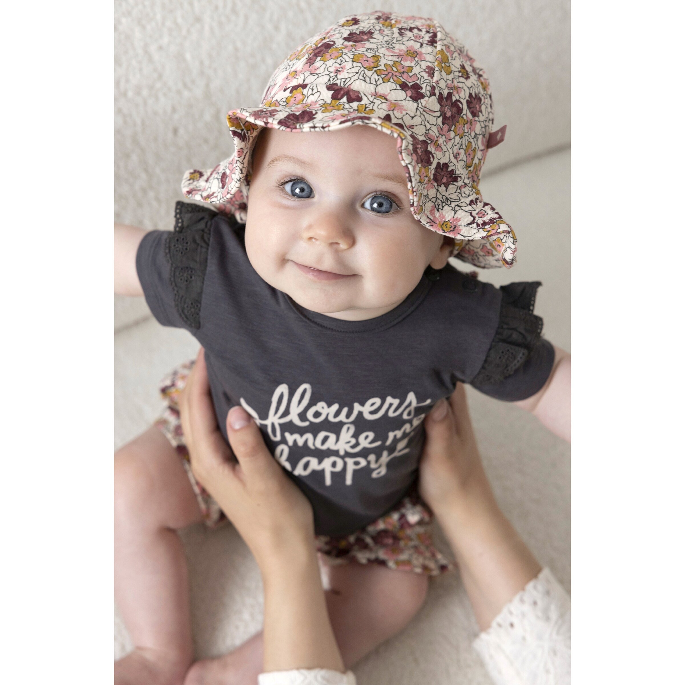 Feetje T-Shirt Flowers Stick-Rüsche anthrazit