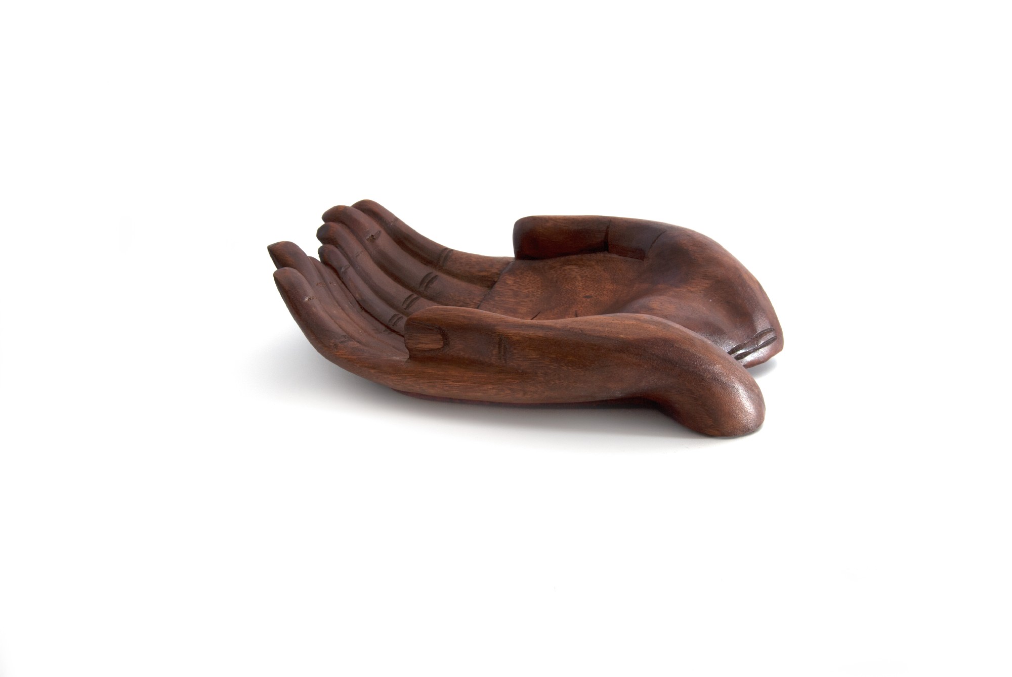 Holzschale 'Hände', handgeschnitzt, B 30 cm, L 22 cm, H 11 cm von fischer's lagerhaus